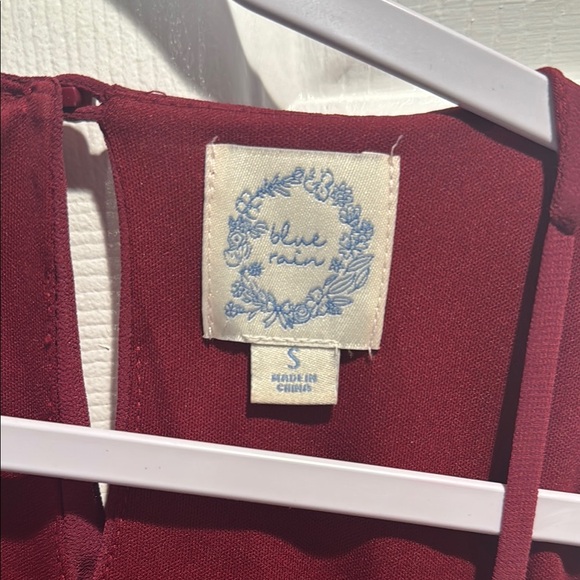 Burgundy Sleeveless Dress - Picture 2 of 6